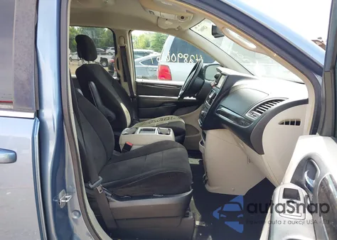 2012 Chrysler Town & Country Touring z USA, uszkodzony, nr VIN 2C4RC1BG0CR209215